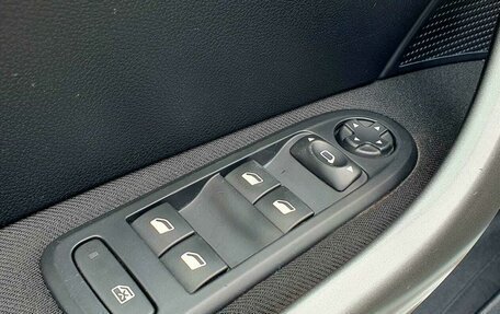 Peugeot 408 I рестайлинг, 2013 год, 820 000 рублей, 8 фотография