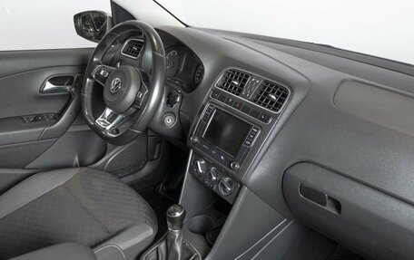 Volkswagen Polo VI (EU Market), 2018 год, 1 083 300 рублей, 5 фотография