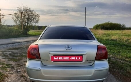 Toyota Avensis III рестайлинг, 2004 год, 600 000 рублей, 6 фотография