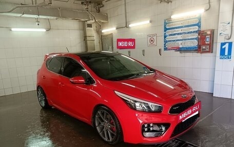 KIA cee'd GT II, 2014 год, 1 480 000 рублей, 17 фотография