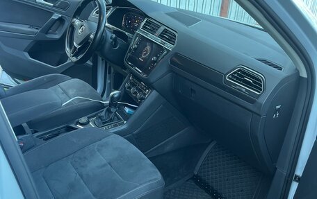 Volkswagen Tiguan II, 2020 год, 2 450 000 рублей, 10 фотография