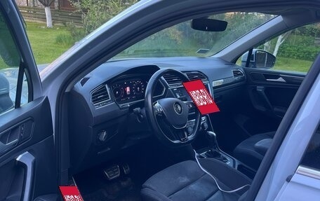 Volkswagen Tiguan II, 2020 год, 2 450 000 рублей, 6 фотография