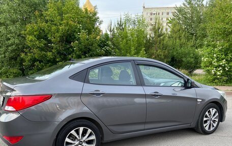 Hyundai Solaris II рестайлинг, 2015 год, 1 300 000 рублей, 11 фотография