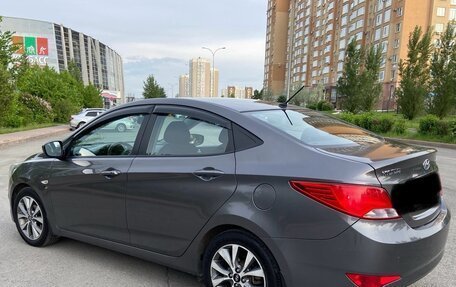 Hyundai Solaris II рестайлинг, 2015 год, 1 300 000 рублей, 9 фотография