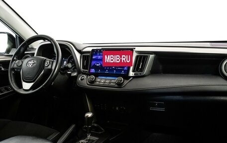 Toyota RAV4, 2018 год, 2 249 000 рублей, 9 фотография
