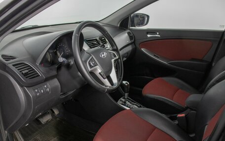 Hyundai Solaris II рестайлинг, 2011 год, 780 000 рублей, 10 фотография