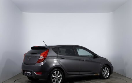 Hyundai Solaris II рестайлинг, 2011 год, 780 000 рублей, 5 фотография