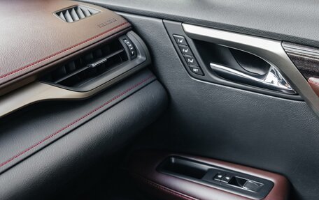 Lexus RX IV рестайлинг, 2019 год, 5 550 000 рублей, 28 фотография