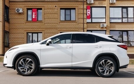 Lexus RX IV рестайлинг, 2019 год, 5 550 000 рублей, 2 фотография