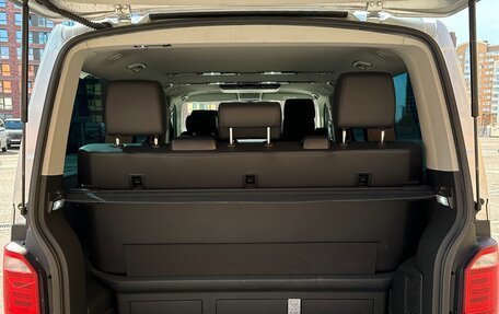 Volkswagen Multivan T6 рестайлинг, 2015 год, 3 800 000 рублей, 6 фотография
