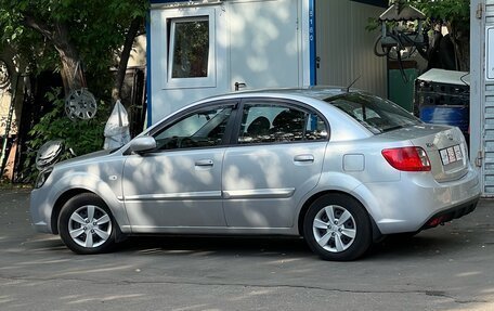 KIA Rio II, 2010 год, 1 100 000 рублей, 2 фотография