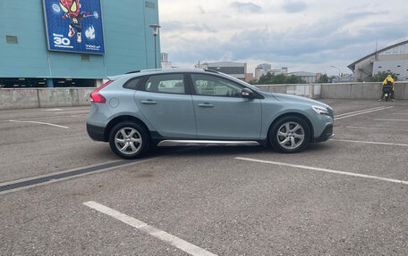 Volvo V40 Cross Country I, 2018 год, 2 400 000 рублей, 6 фотография