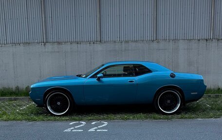 Dodge Challenger III рестайлинг 2, 2013 год, 2 200 000 рублей, 3 фотография