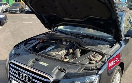 Audi A8, 2011 год, 1 870 000 рублей, 4 фотография