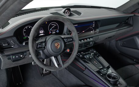 Porsche 911, 2025 год, 28 590 000 рублей, 9 фотография
