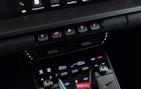 Porsche 911, 2025 год, 28 590 000 рублей, 18 фотография