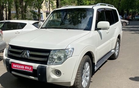 Mitsubishi Pajero IV, 2011 год, 2 235 000 рублей, 1 фотография