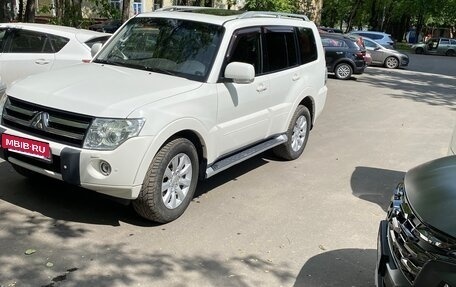 Mitsubishi Pajero IV, 2011 год, 2 235 000 рублей, 4 фотография
