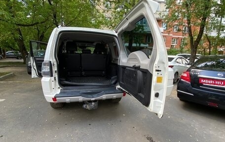 Mitsubishi Pajero IV, 2011 год, 2 235 000 рублей, 16 фотография