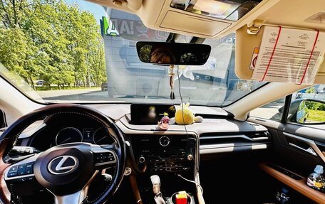 Lexus RX IV рестайлинг, 2017 год, 4 100 000 рублей, 9 фотография