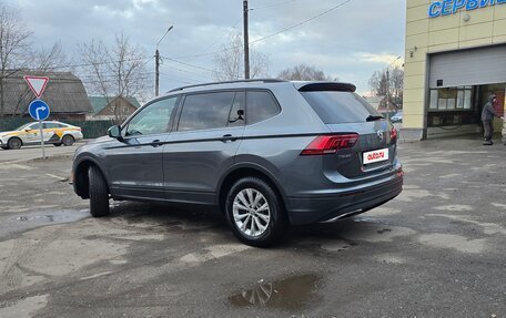 Volkswagen Tiguan II, 2018 год, 1 700 500 рублей, 19 фотография