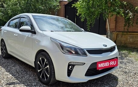 KIA Rio IV, 2018 год, 1 200 000 рублей, 4 фотография