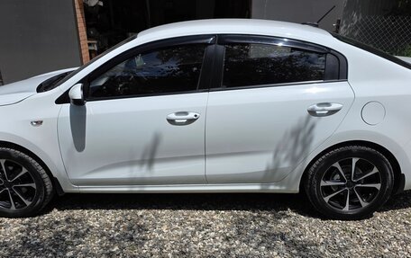 KIA Rio IV, 2018 год, 1 200 000 рублей, 8 фотография