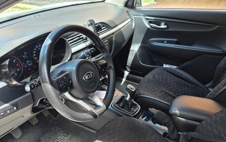 KIA Rio IV, 2018 год, 1 200 000 рублей, 10 фотография