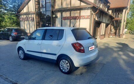 Skoda Fabia II, 2011 год, 500 000 рублей, 3 фотография