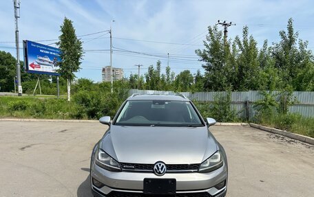 Volkswagen Golf VII, 2015 год, 1 700 000 рублей, 2 фотография