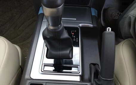 Toyota Land Cruiser Prado 150 рестайлинг 2, 2022 год, 4 790 131 рублей, 16 фотография