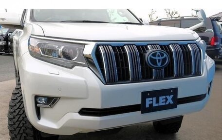 Toyota Land Cruiser Prado 150 рестайлинг 2, 2022 год, 3 625 123 рублей, 9 фотография