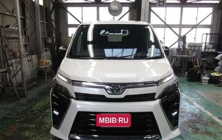 Toyota Voxy III, 2021 год, 2 240 400 рублей, 5 фотография