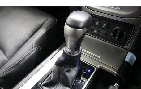 Toyota Land Cruiser Prado 150 рестайлинг 2, 2020 год, 3 520 123 рублей, 15 фотография