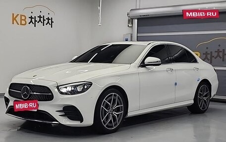 Mercedes-Benz E-Класс, 2021 год, 3 850 000 рублей, 1 фотография