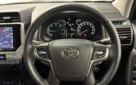 Toyota Land Cruiser Prado 150 рестайлинг 2, 2021 год, 3 489 123 рублей, 21 фотография