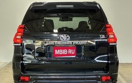 Toyota Land Cruiser Prado 150 рестайлинг 2, 2021 год, 3 489 123 рублей, 6 фотография