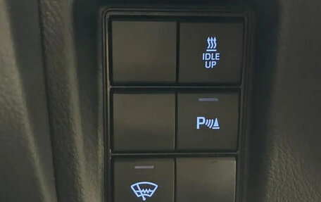 Toyota Land Cruiser Prado 150 рестайлинг 2, 2021 год, 3 489 123 рублей, 27 фотография