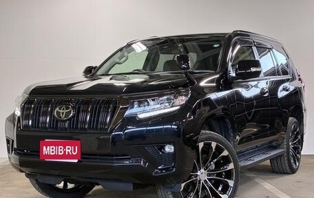 Toyota Land Cruiser Prado 150 рестайлинг 2, 2021 год, 3 489 123 рублей, 33 фотография