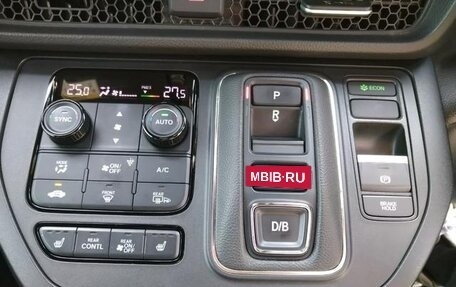 Honda Stepwgn, 2022 год, 2 485 131 рублей, 19 фотография