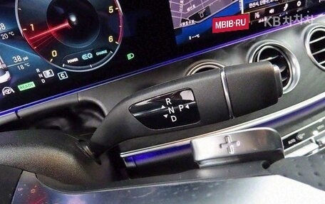 Mercedes-Benz E-Класс, 2022 год, 4 800 000 рублей, 9 фотография