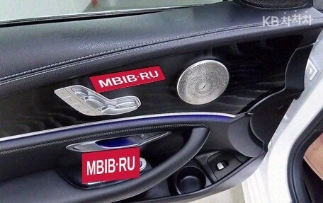 Mercedes-Benz E-Класс, 2022 год, 4 800 000 рублей, 11 фотография