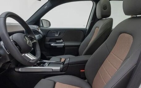 Mercedes-Benz EQB, 2024 год, 5 700 000 рублей, 8 фотография
