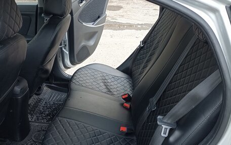 Hyundai Solaris II рестайлинг, 2014 год, 750 000 рублей, 7 фотография