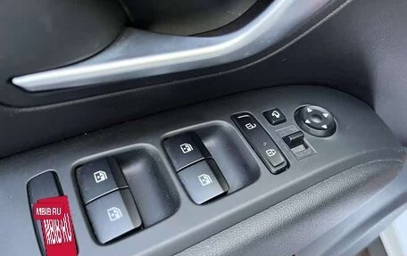 Hyundai Tucson, 2021 год, 2 200 000 рублей, 13 фотография