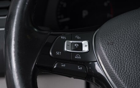 Volkswagen Tiguan II, 2018 год, 2 579 000 рублей, 16 фотография
