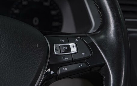 Volkswagen Tiguan II, 2018 год, 2 579 000 рублей, 18 фотография
