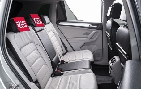 Volkswagen Tiguan II, 2018 год, 2 579 000 рублей, 7 фотография