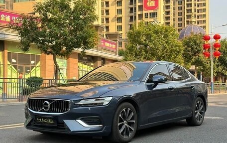 Volvo S60 III, 2022 год, 2 100 008 рублей, 1 фотография