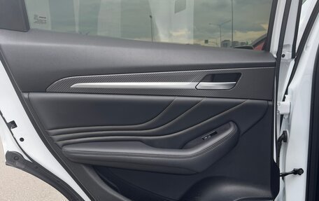 Haval F7x I, 2021 год, 1 700 000 рублей, 8 фотография